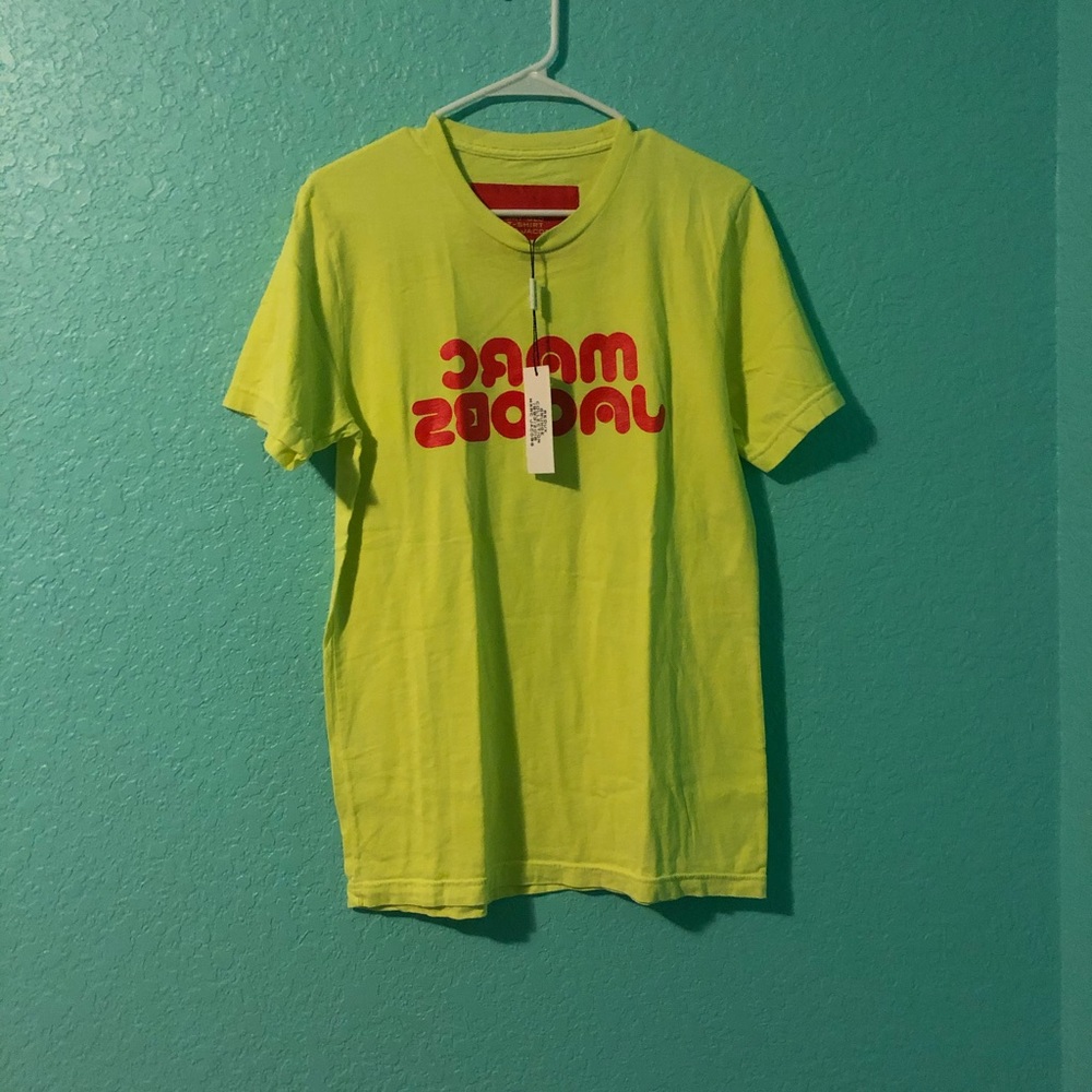Marc Jacobs yellow and red logo t shirt size M